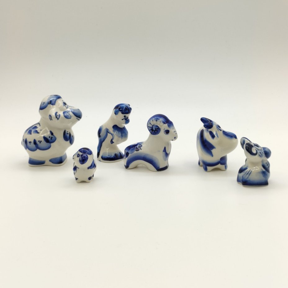 Набор из пяти статуэток "Барашки", Гжель