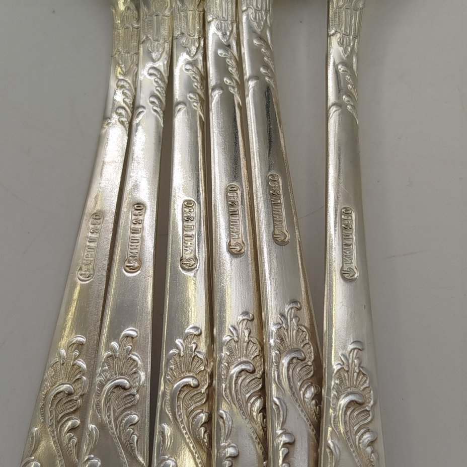 Набор столовых ложек на 6 персон с растительным декором на черенках