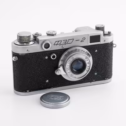 Фотоаппарат пленочный "ФЭД-2" с объективом "Индустар-50" в оригинальном кофре, Харьковский машиностроительный завод им. Дзержинского (ФЭД)