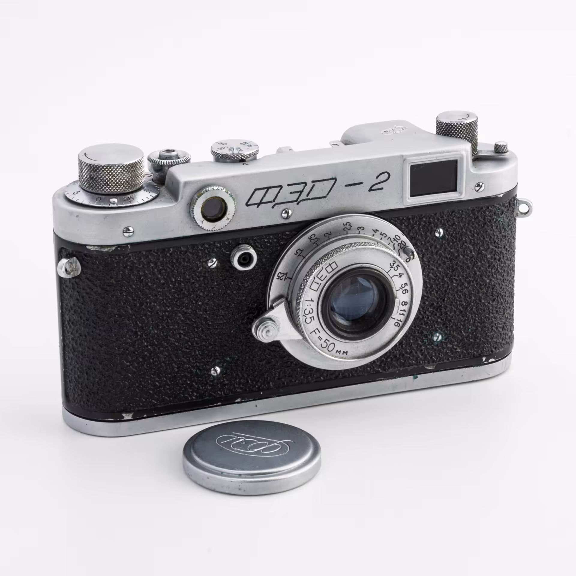 Фотоаппарат пленочный "ФЭД-2" с объективом "Индустар-50" в оригинальном кофре, Харьковский машиностроительный завод им. Дзержинского (ФЭД)