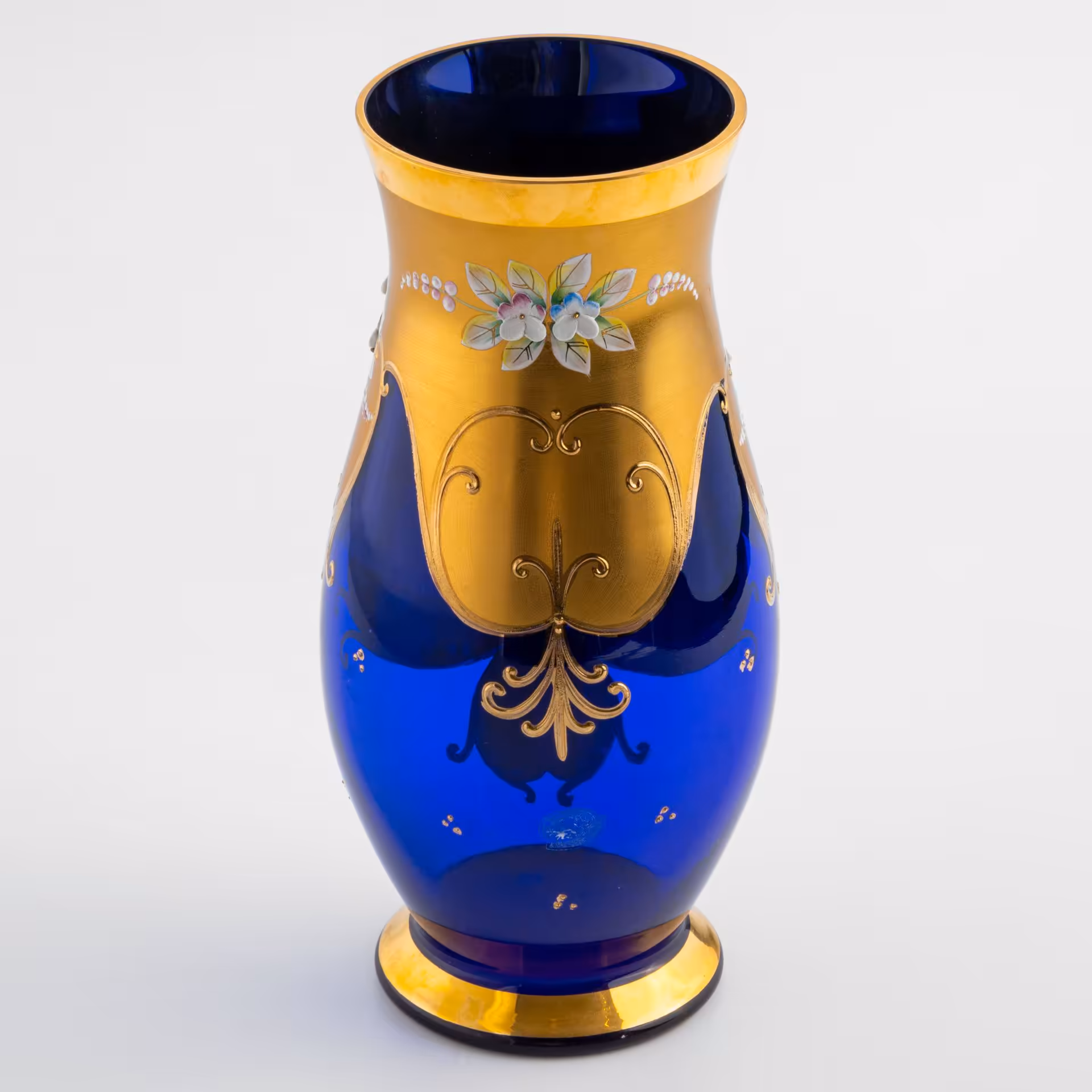 Ваза с лепным декором, Bohemia Crystal (Bohemia Glass)
