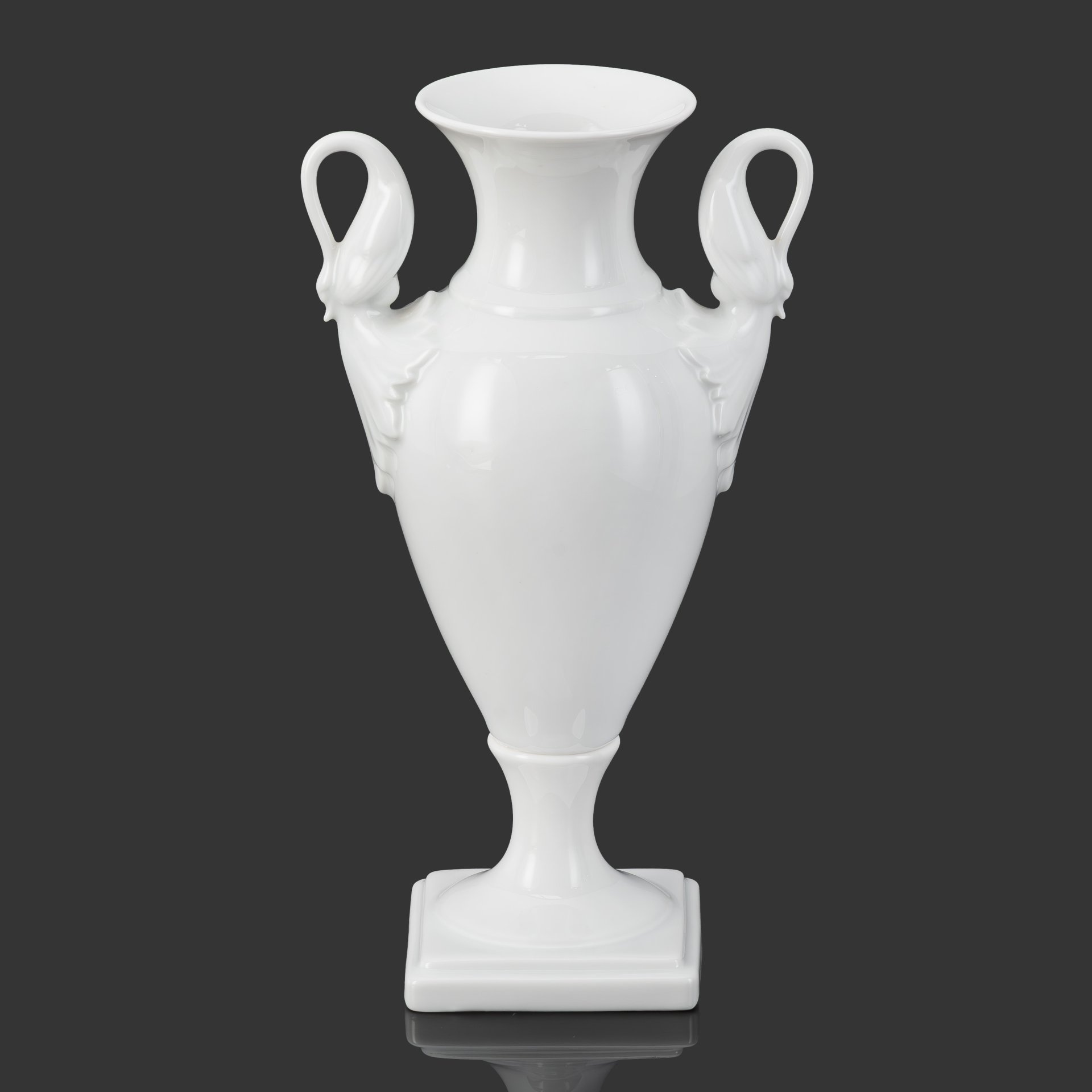 Ваза с ручками в форме птиц, фарфор, Alka-Kunst Alboth & Kaiser Bavaria, Германия, 1970-2001 гг.