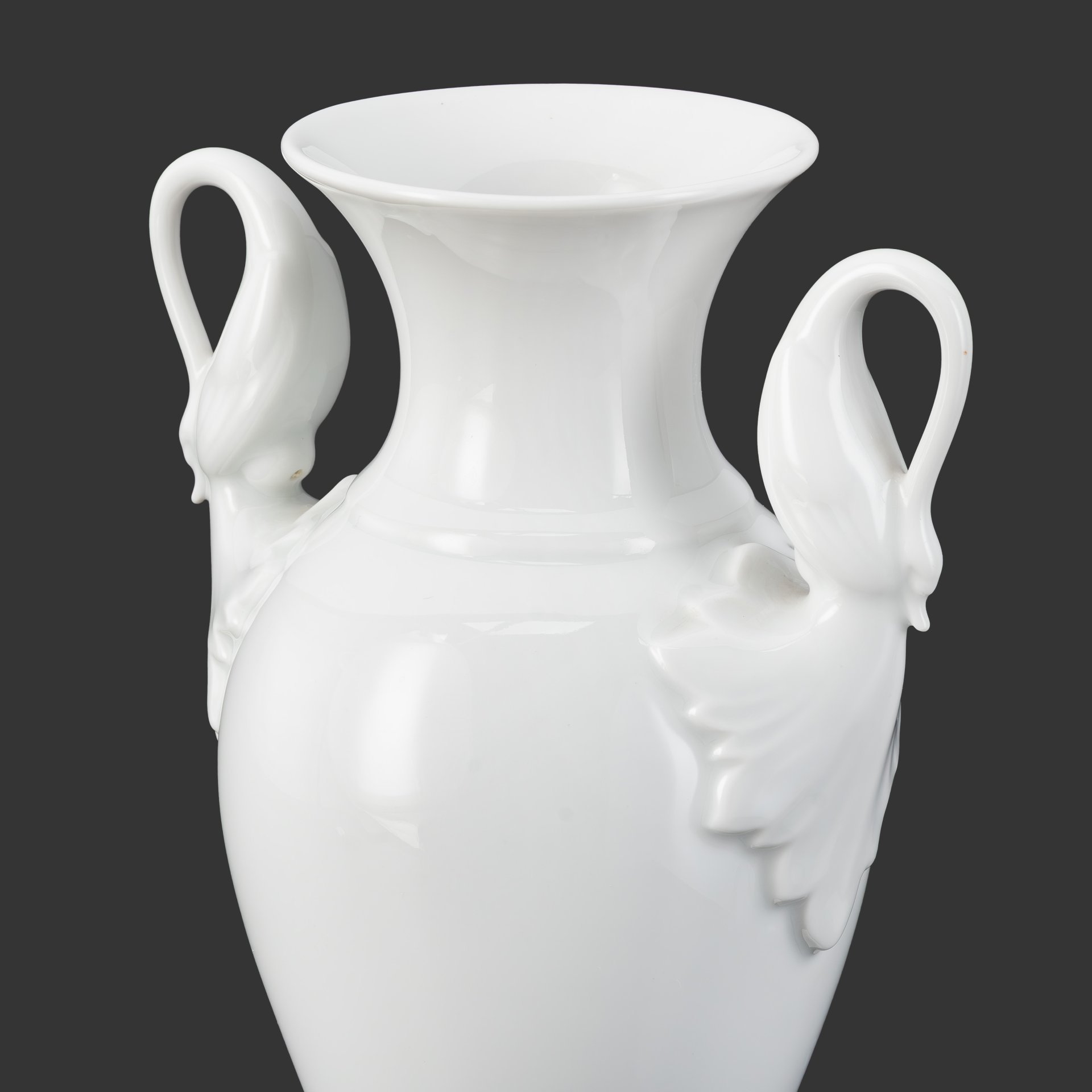 Ваза с ручками в форме птиц, фарфор, Alka-Kunst Alboth & Kaiser Bavaria, Германия, 1970-2001 гг.