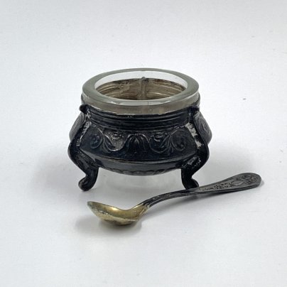 Солонка с миниатюрной ложкой