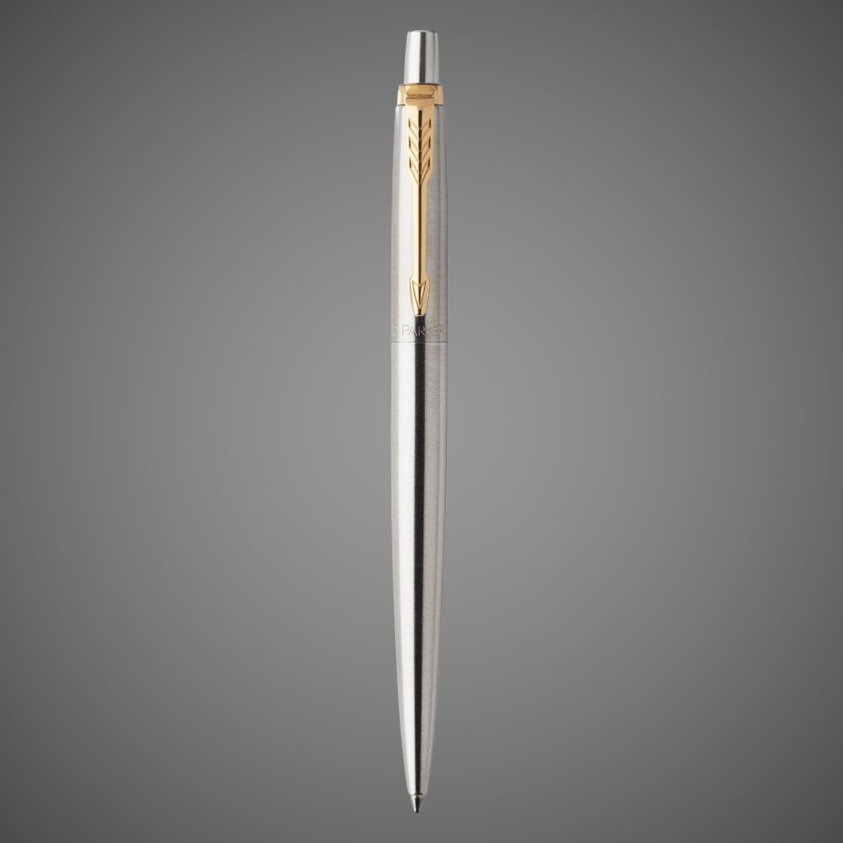 Подарочный набор: Шариковая ручка Parker Jotter Essential, St. Steel GT и Ежедневник недатированный, черный, Металлы: нержавеющая сталь, позолота, позолота