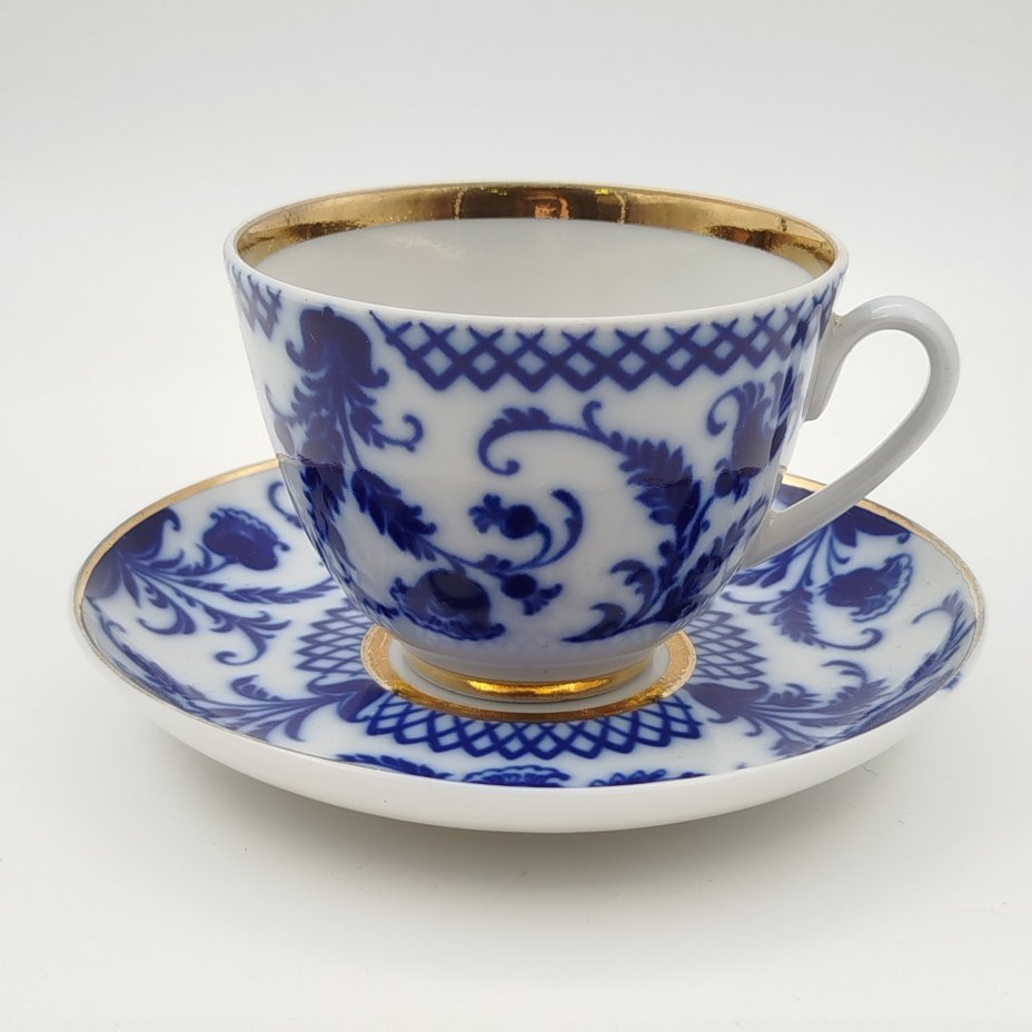 Пара чайная "Синие цветы", фарфор, деколь, золочение, Ленинградский фарфоровый завод (ЛФЗ), СССР, 1970-1986 гг.