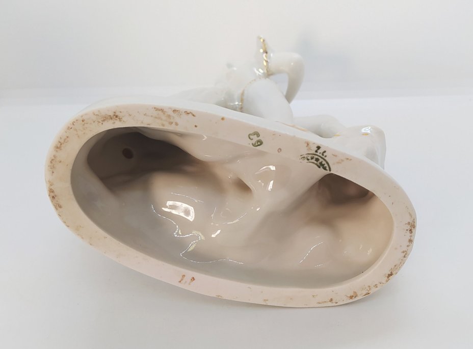 Статуэтка "Балерина-Лисичка", скульптор М.А. Интизарян, Дмитровский фарфоровый завод (ДФЗ Вербилки)