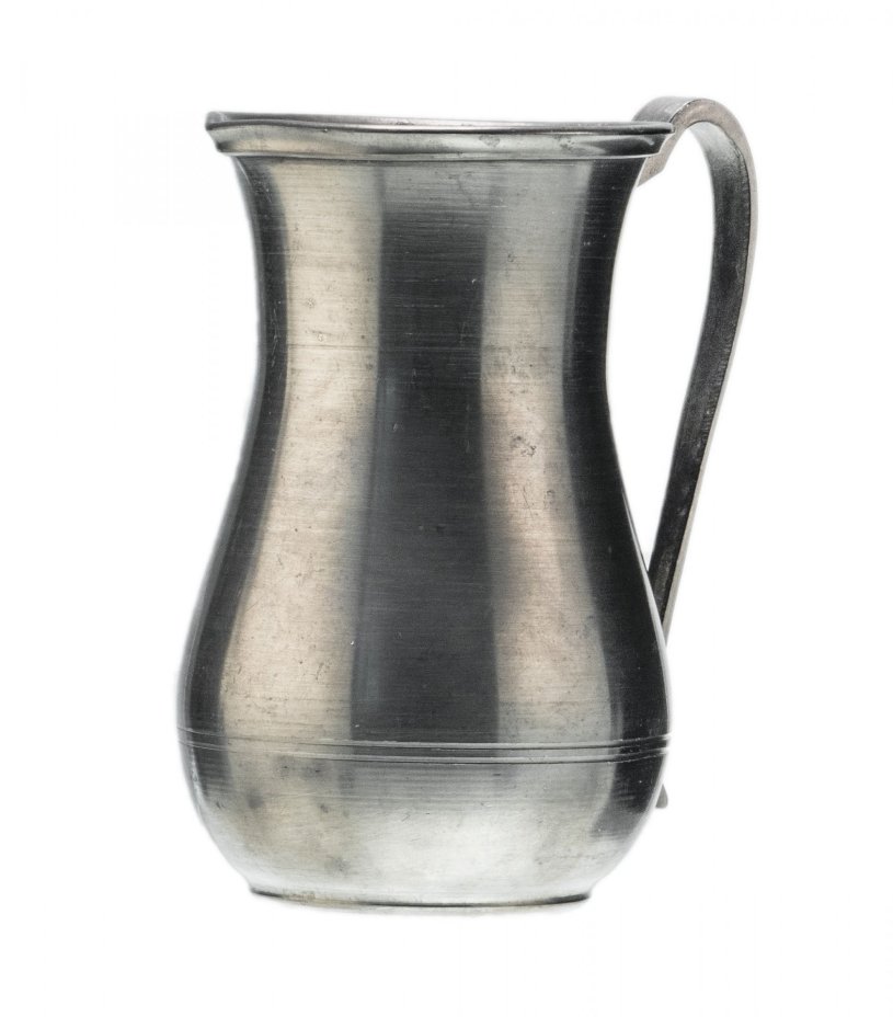 Кувшин с фигурной ручкой для напитков, олово, Германия, 1970-1990 гг.