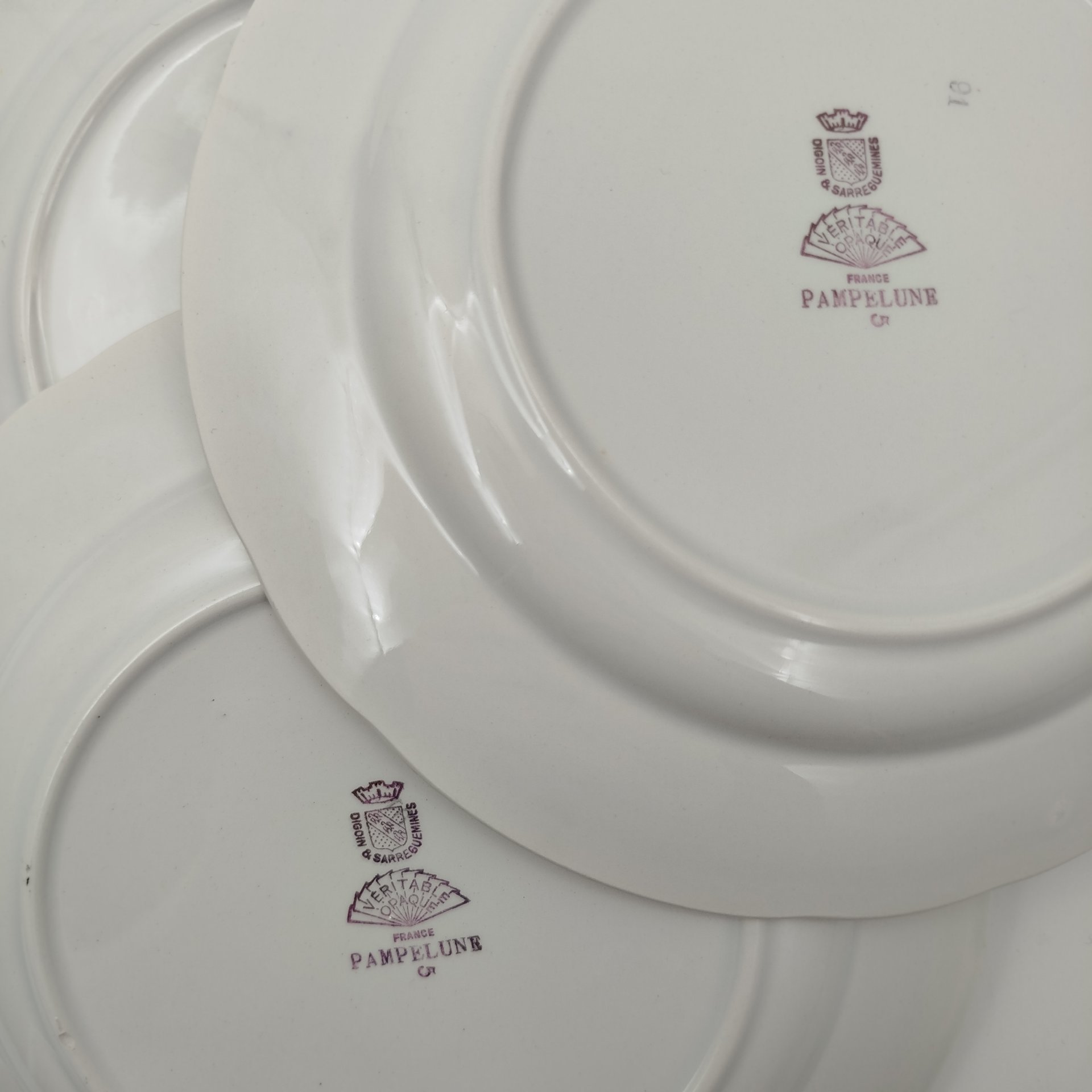 Набор тарелок на 6 персон с цветочным декором, фаянс, деколь, золочение, Sarreguemines, Франция, 1920-1950 гг.