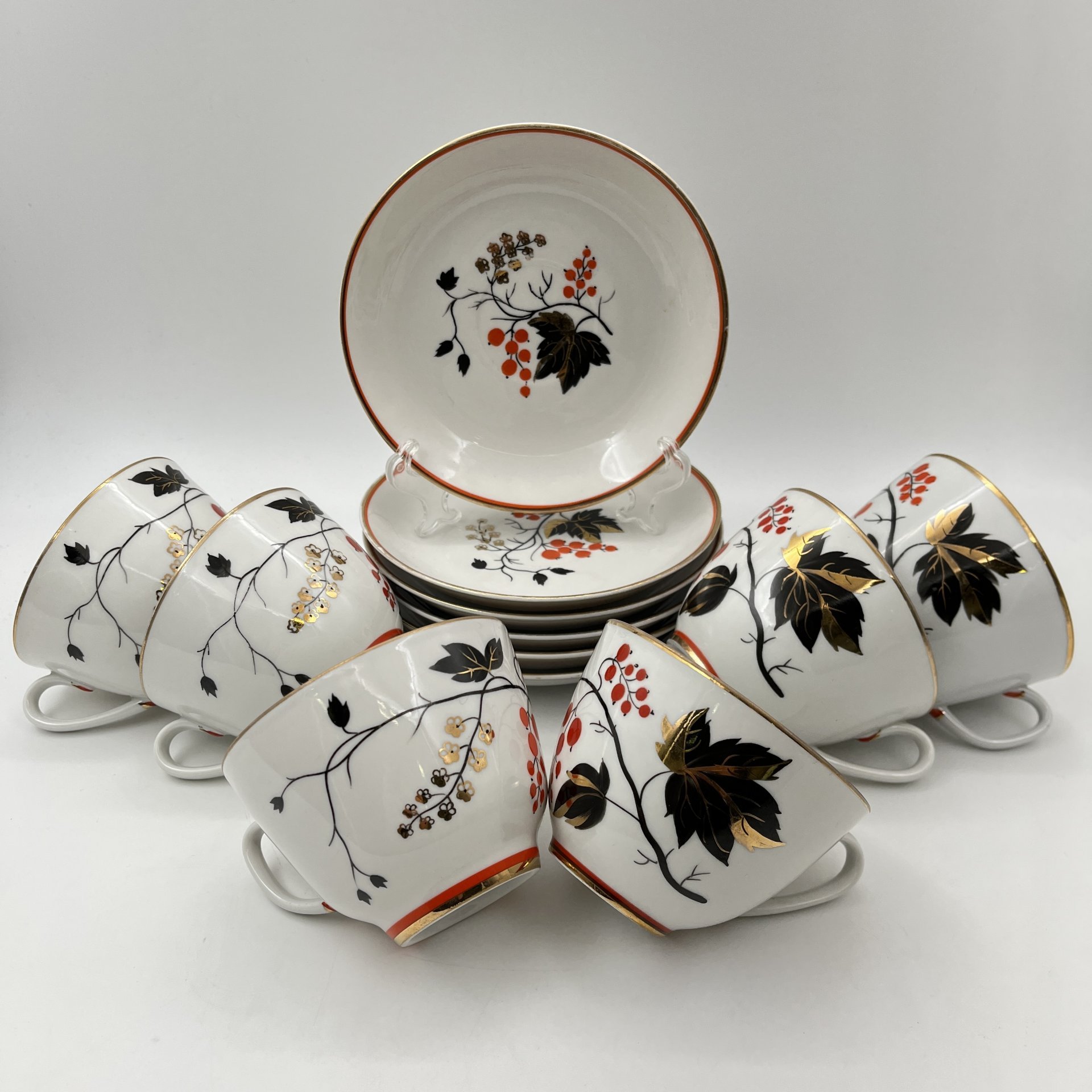 Набор чайных пар (в подборе) "Красная смородина" на 6 персон, автор Александра Щекатихина-Потоцкая