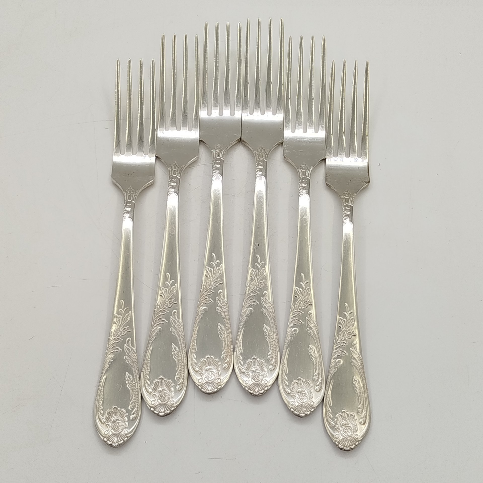 Набор вилок с растительным декором на 6 персон, мНЦ (медь-никель-цинк), Вольнянский завод столовых приборов им. Шевченко (ЗiШ, ЗиШ), СССР, 1960-1990 гг.