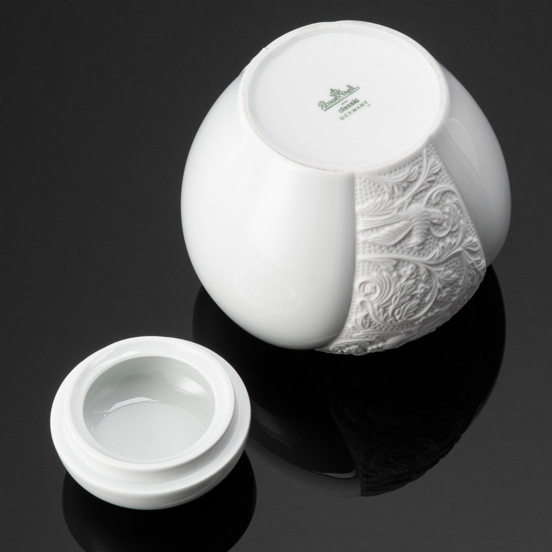 Ваза с крышкой (бисквитница, бонбоньерка), с изображением цветов и птиц, Rosenthal (Розенталь)