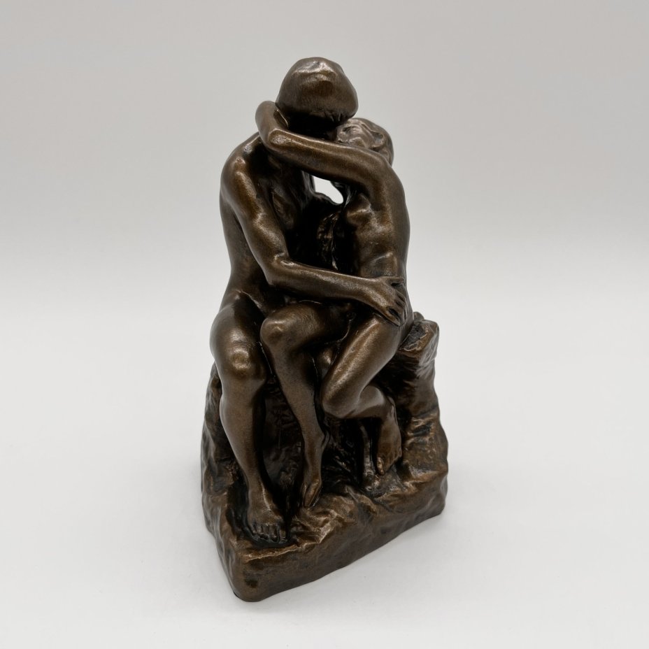 Статуэтка «Поцелуй» Огюст Роден (Museum.Parastone)