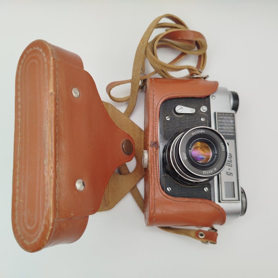 Фотоаппарат "ФЭД-5" с объективом "Индустар-61 Л/Д" в оригинальном кофре, металл, пластик, стекло, кожа, Харьковский машиностроительный завод им. Дзержинского (ФЭД), СССР, 1977-1990 гг.