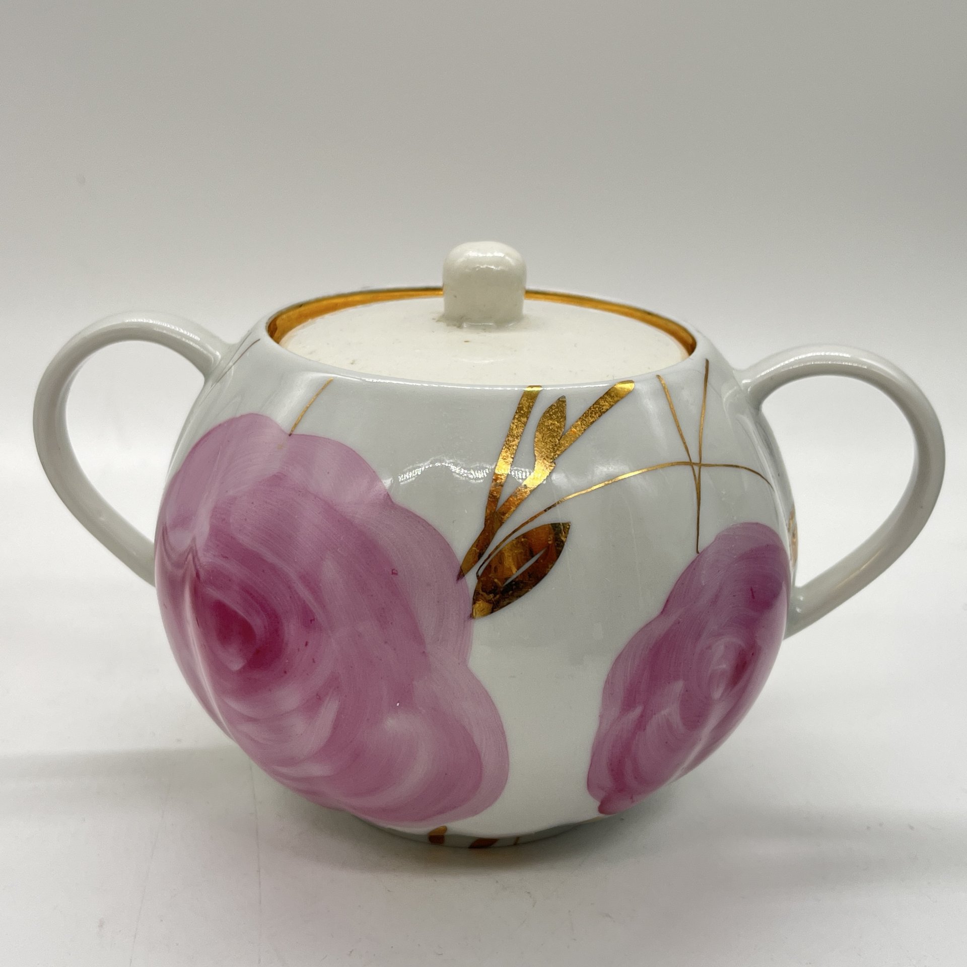 Сахарница "Розы" с расписным декором (крышка подбор!), фарфор, роспись, золочение, Дулевский фарфоровый завод (Дулёво), СССР, 1970-1991 гг.