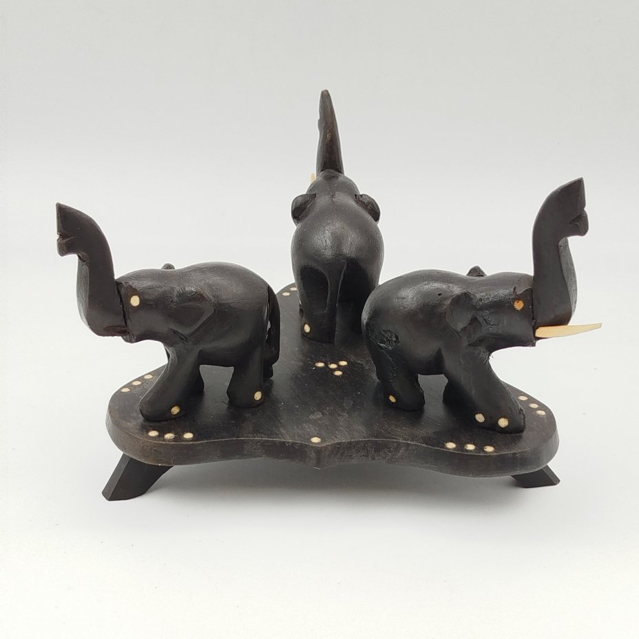 Статуэтка "Слоны", дерево, резьба, кость, Африка, 1980-2000 гг.