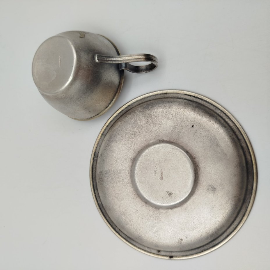 Кофейная пара с цветочным узором, мНЦ (медь-никель-цинк), золочение, Завод «Мстерский ювелир», СССР, 1974 г.