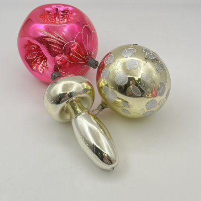 Набор из 3 елочных игрушек крупного размера, стекло, краска, металл, СССР, 1950-1980 гг.