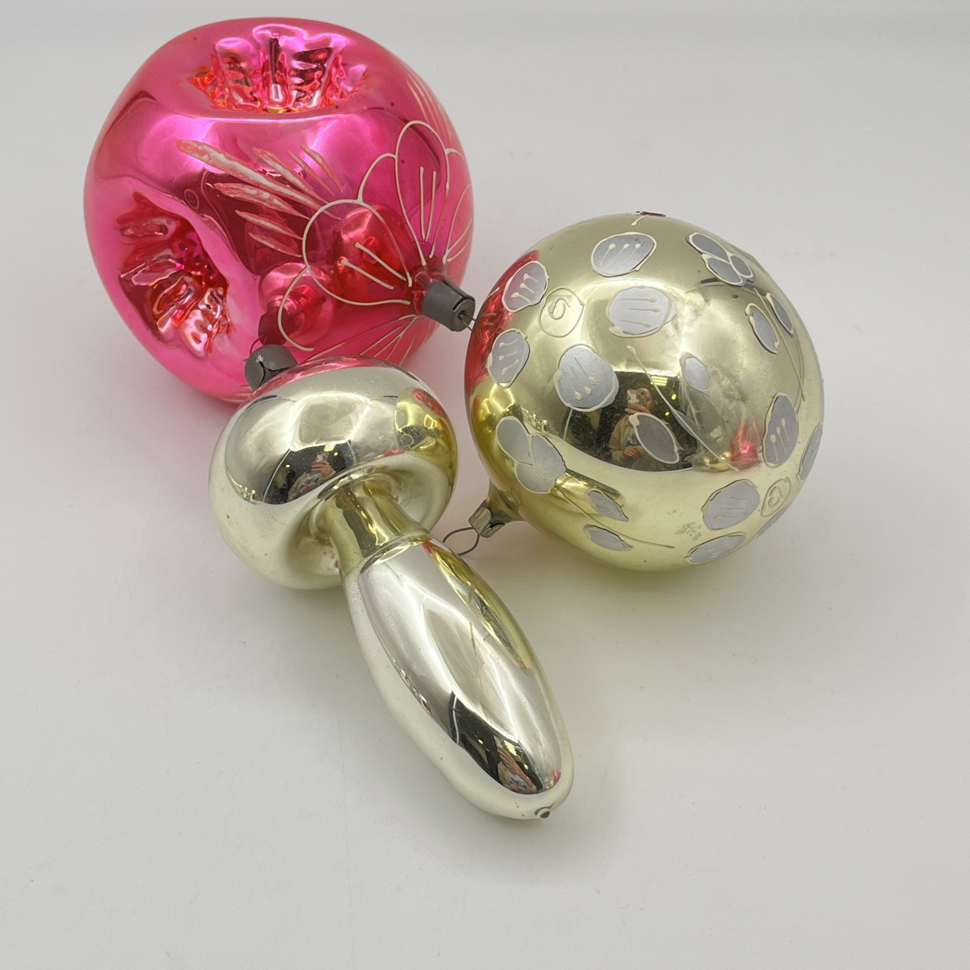 Набор из 3 елочных игрушек крупного размера, стекло, краска, металл, СССР, 1950-1980 гг.