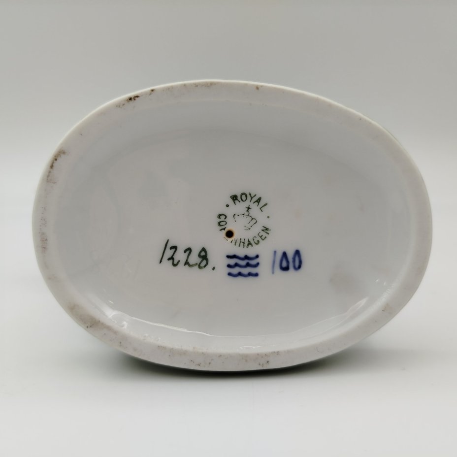 Статуэтка "Ханс-Дурак на козле", фарфор, роспись, Royal Copenhagen, Дания, 1889-1922 гг.