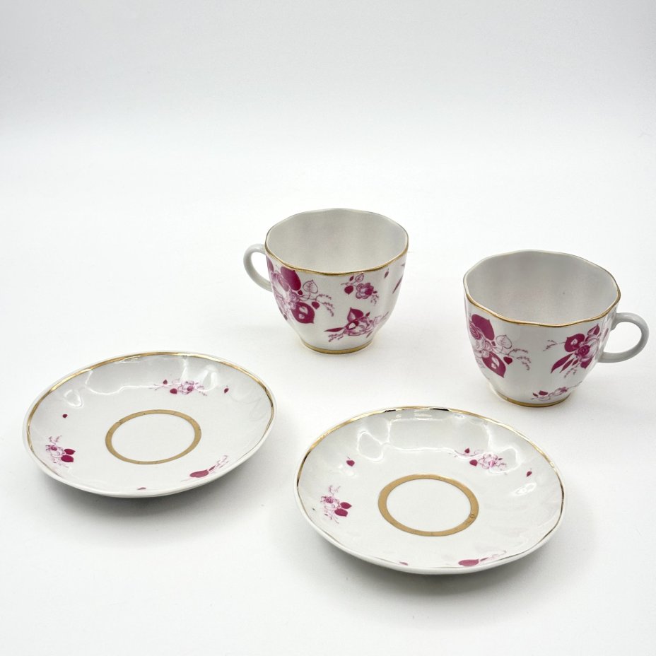 Набор из 2-х кофейных пар с декором в видео цветов, фарфор, деколь, золочение, Ленинградский фарфоровый завод (ЛФЗ), СССР, 1970-1986 гг.