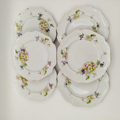 Набор из шести пирожковых тарелок с цветочным декором, фаянс, деколь, золочение, Товарищество М.С. Кузнецова, Российская империя, 1889-1917 гг.