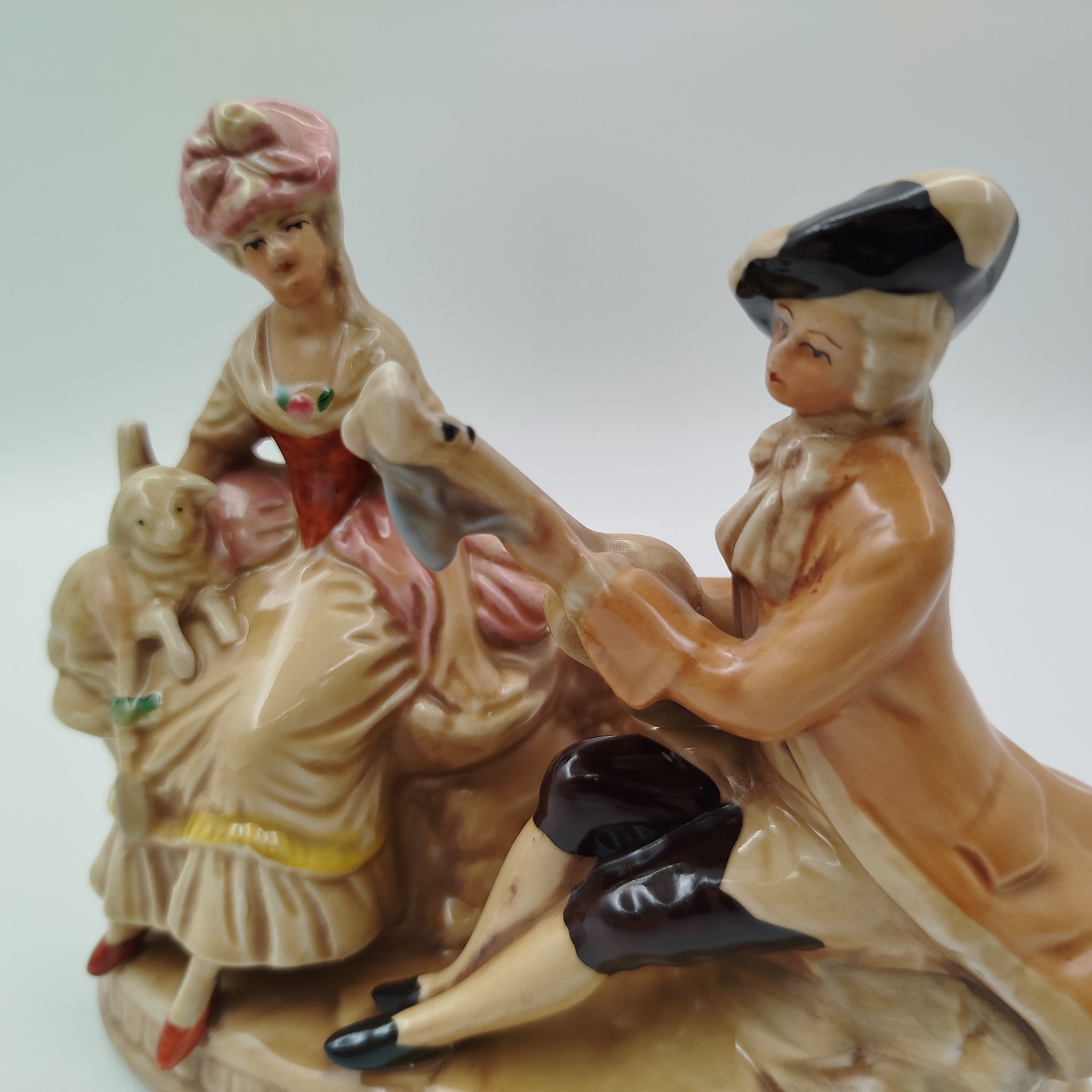 Статуэтка "Музыкальный вечер", фарфор, роспись, VEB Porzellanfiguren Lippelsdorf (Липпельсдорф), Германия, 1951-1974 гг., VEB Porzellanfiguren Lippelsdorf (Липпельсдорф)