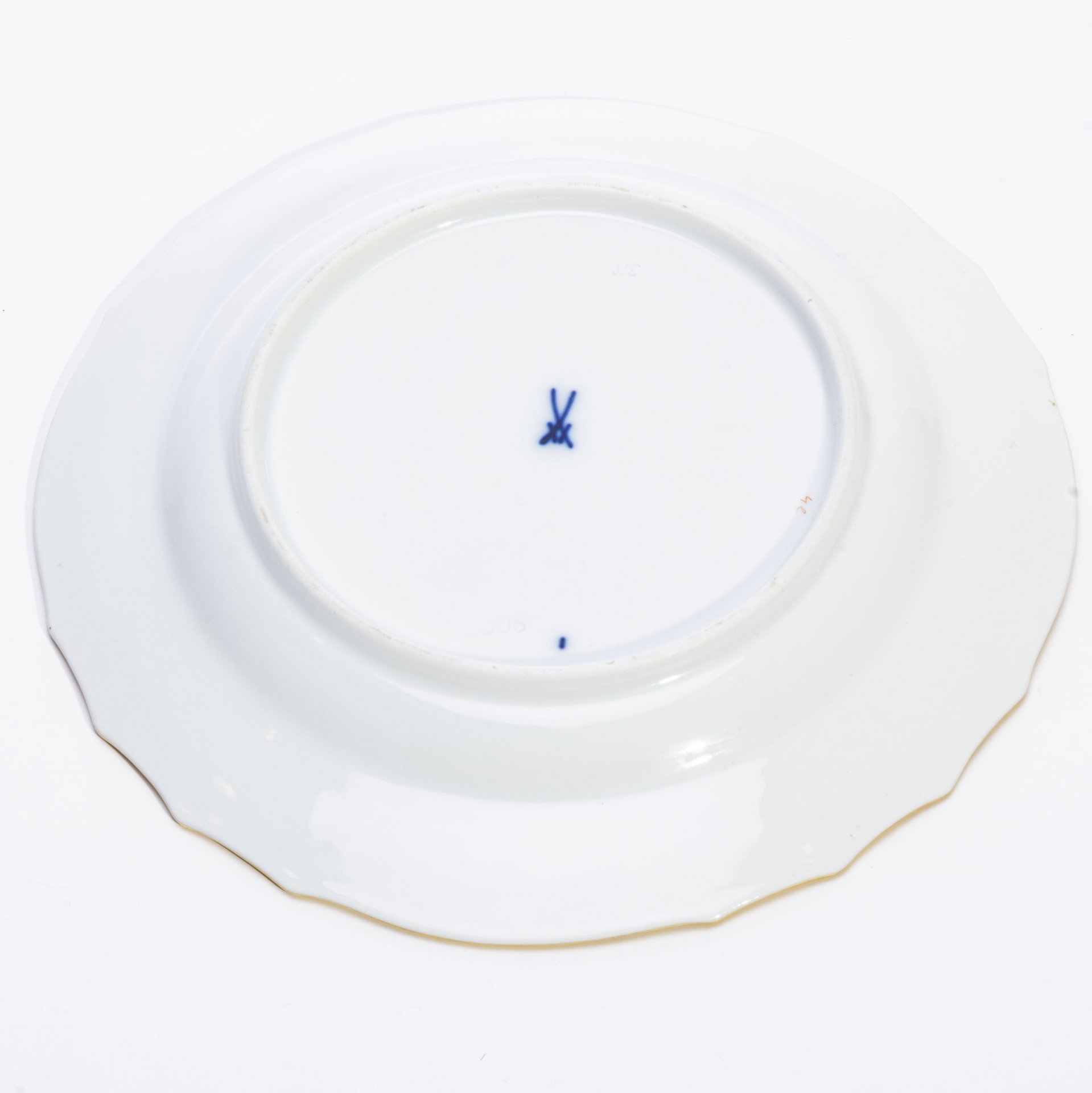 Тарелка десертная с цветочным декором, фарфор, роспись, золочение, Meissen porcelain manufactory (Мейсен), Германия, 1957 г., Meissen (Мейсенский фарфор)