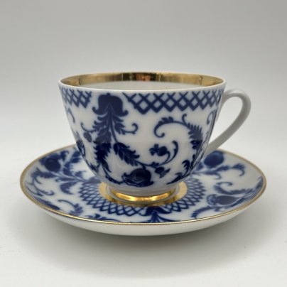 Пара чайная "Синие цветы", фарфор, деколь, золочение, Ленинградский фарфоровый завод (ЛФЗ), СССР, 1970-1986 гг.