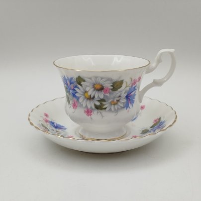 Чайная пара с нежным цветочным декором "Полевые цветы", Royal Albert