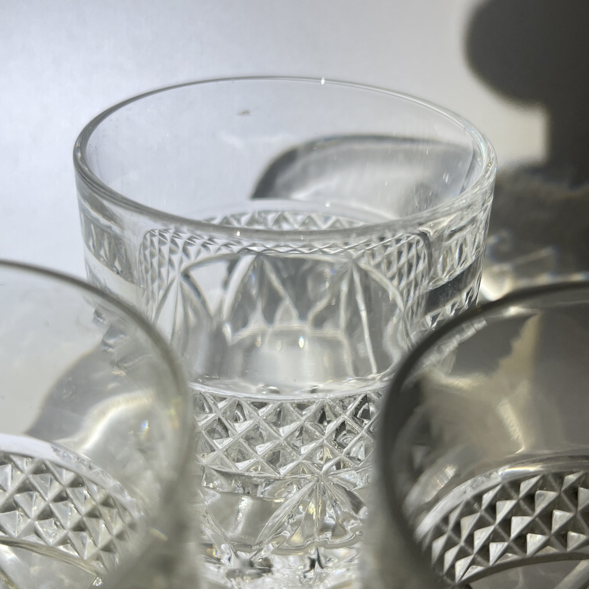 Набор из 3 больших стопок с резным геометрическим декором, хрусталь, алмазная грань, СССР, 1970-1990 гг.