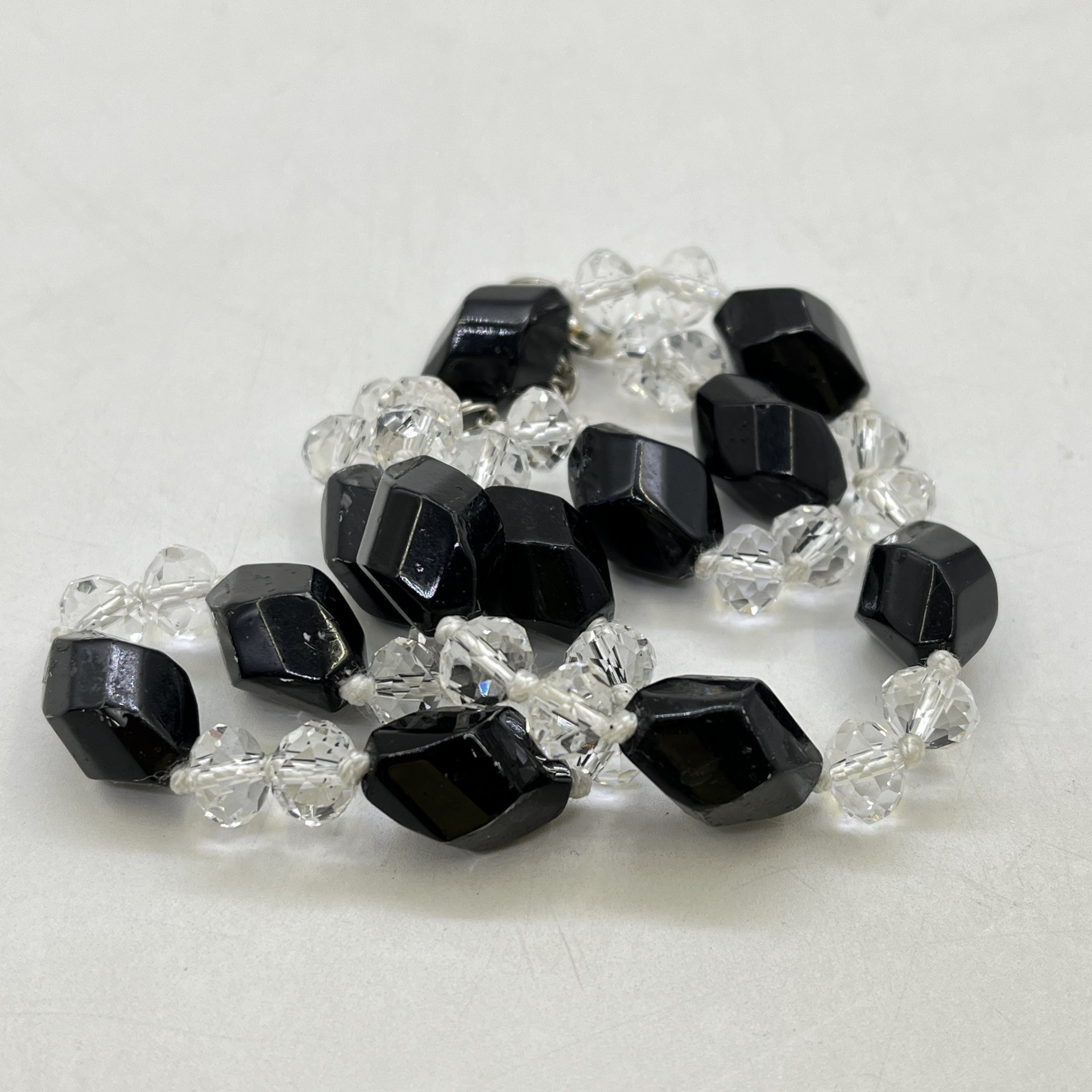 Винтажные бусы, пластик, металл, Россия, 1990-2010 гг.