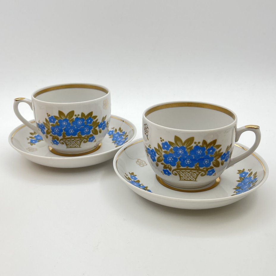 Набор чайных пар с цветочным декором, на 2 персоны, фарфор, деколь, золочение, Дмитровский фарфоровый завод (ДФЗ Вербилки), СССР, 1965-1990 гг.