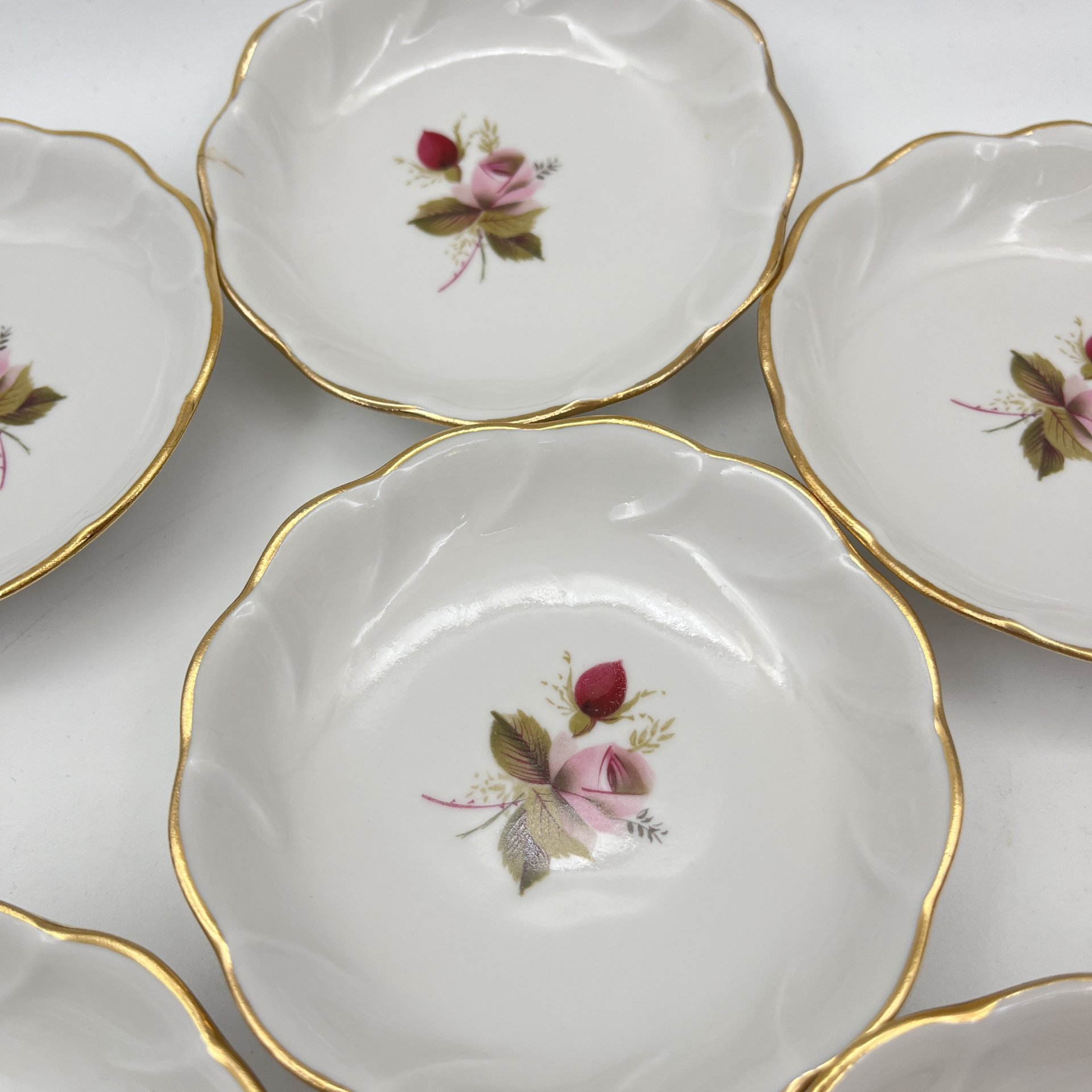 Набор розеток с цветочным декором на 6 персон