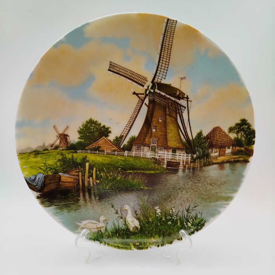 Тарелка декоративная "Голландский пейзаж с мельницами", фарфор, деколь, Нидерланды, 1984 г.