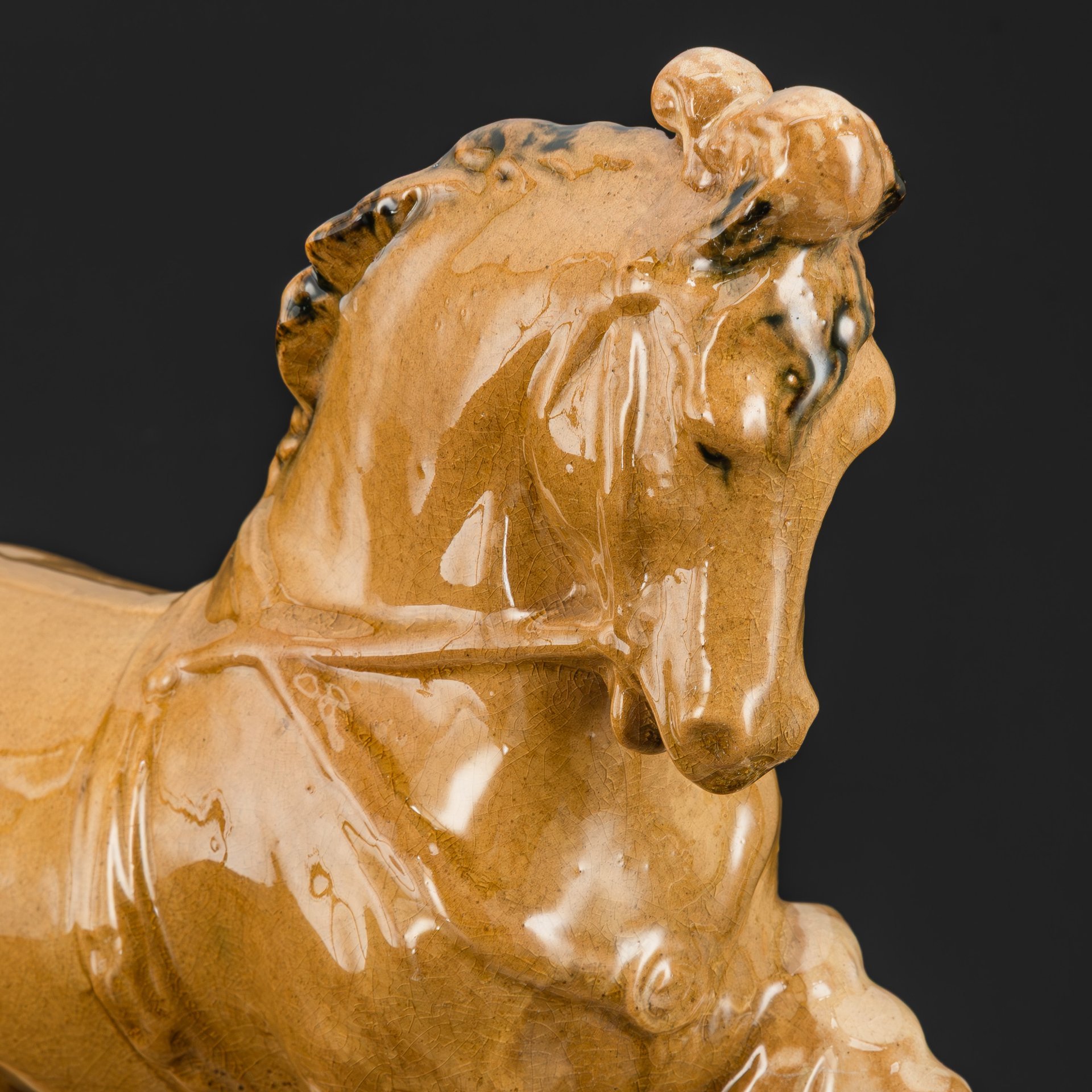 Скульптура "Цирковая лошадь", скульптор Н.И. Бессарабова