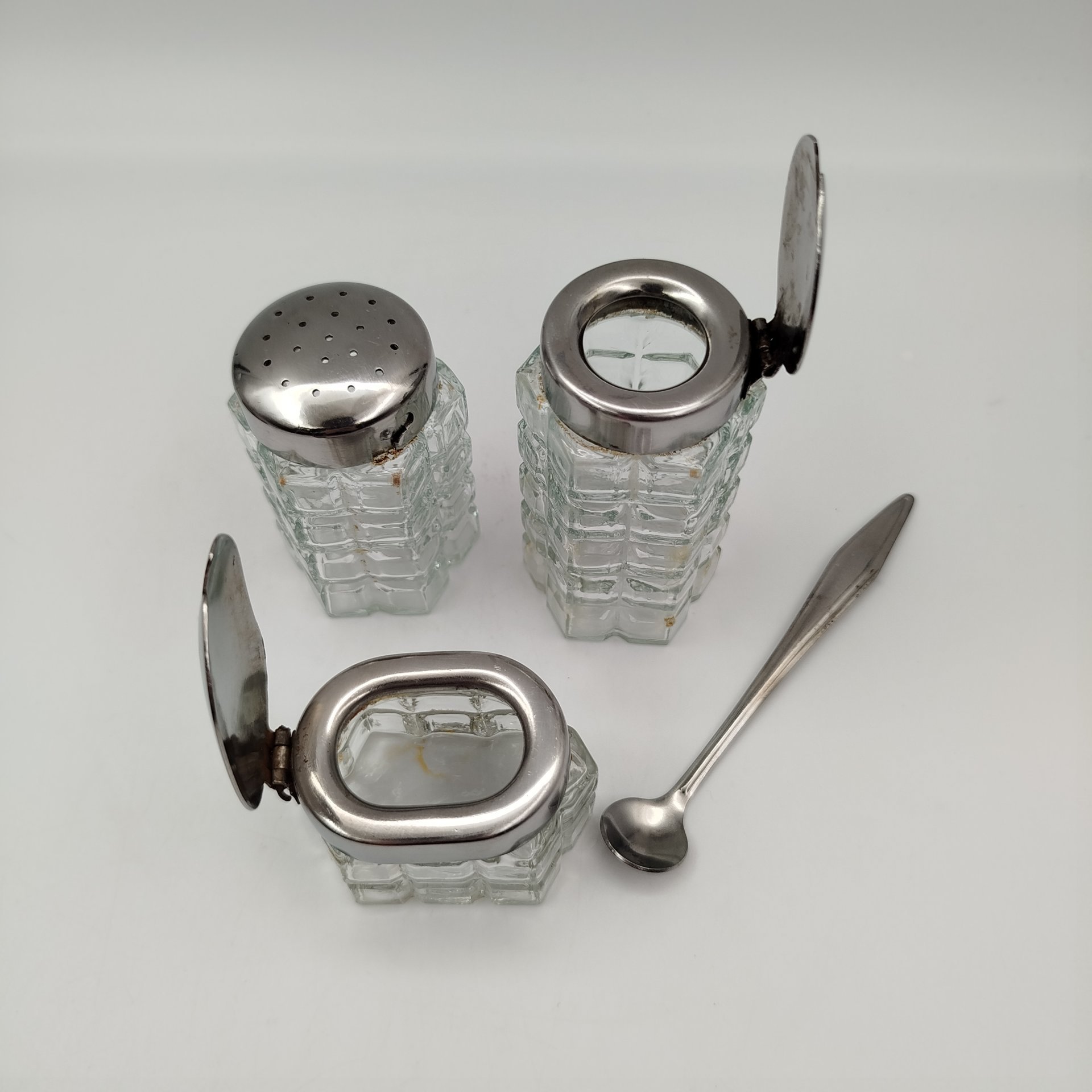 Набор для специй (круэт) из трёх предметов, на подставке