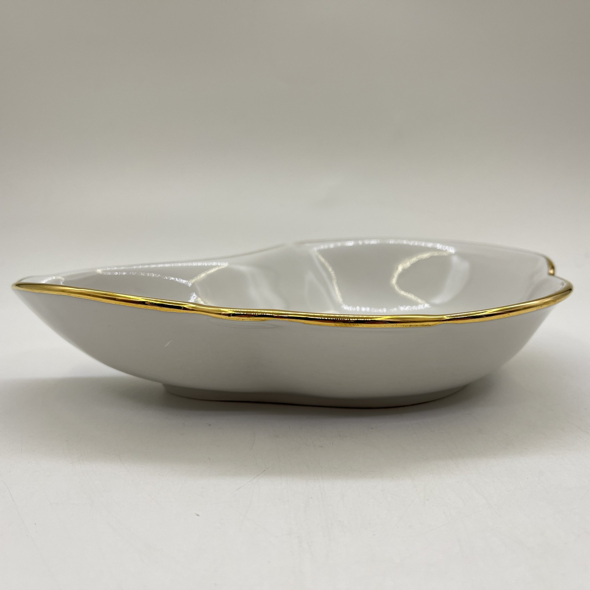 Менажница с флоральным декором, фарфор, деколь, золочение, Дулевский фарфоровый завод (Дулёво), Россия, 2006 г.