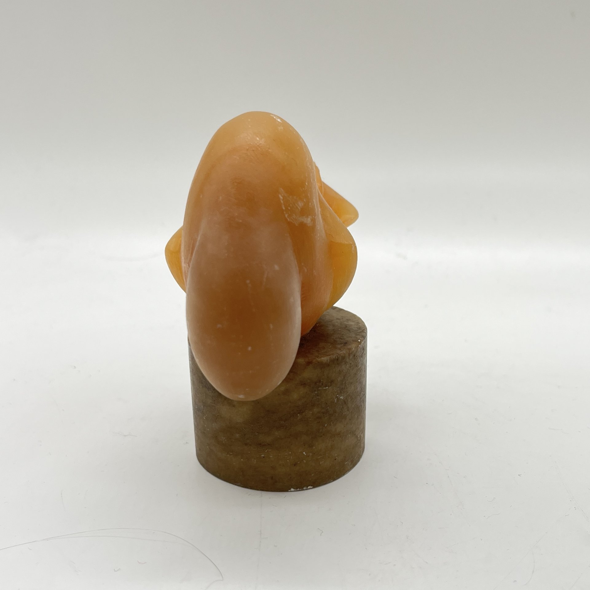 Статуэтка "Песец" на круглой подставке, натуральный камень, СССР, 1980-2000 гг.