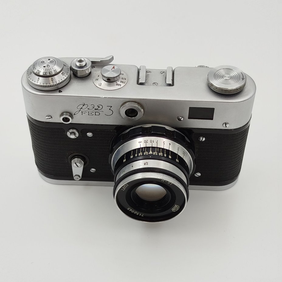 Фотоаппарат "ФЭД-3" с объективом "Индустар-61"  в кофре