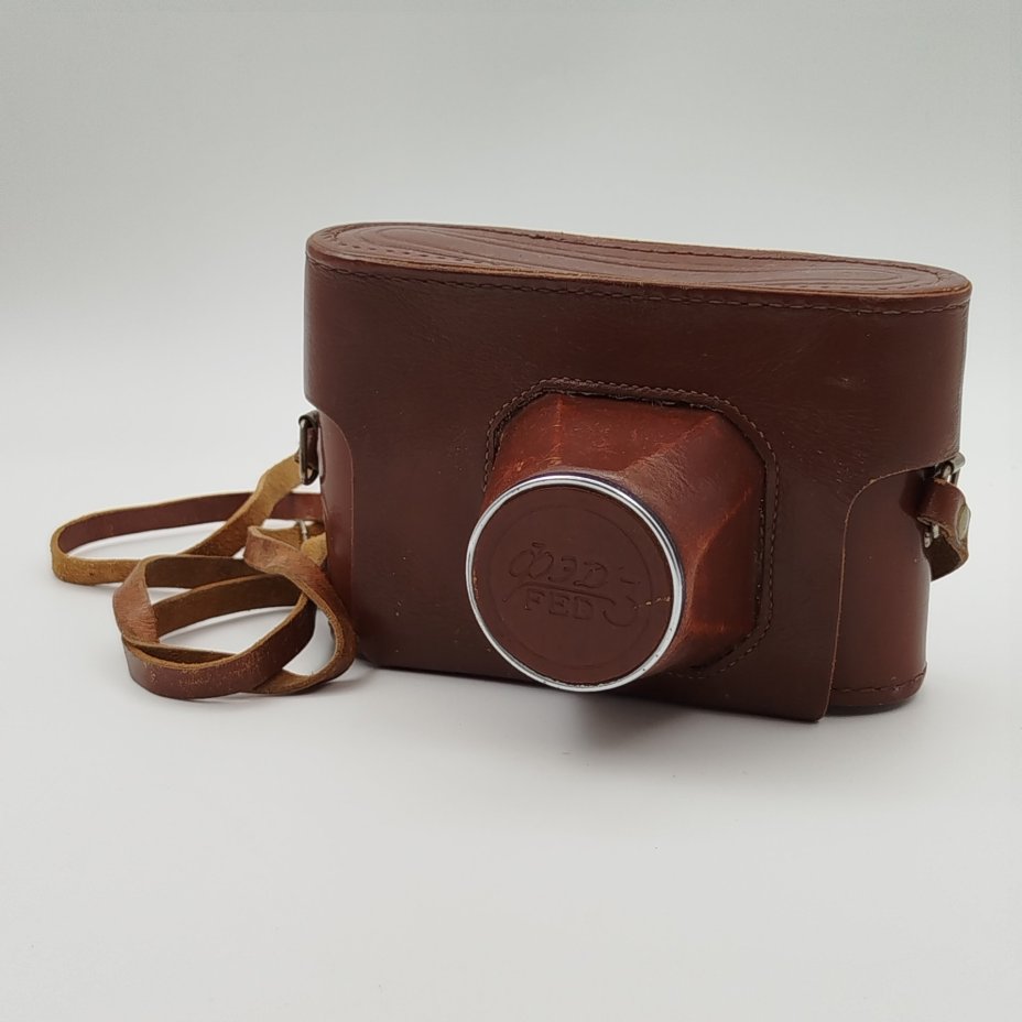 Фотоаппарат "ФЭД-3" с объективом "Индустар-61"  в кофре