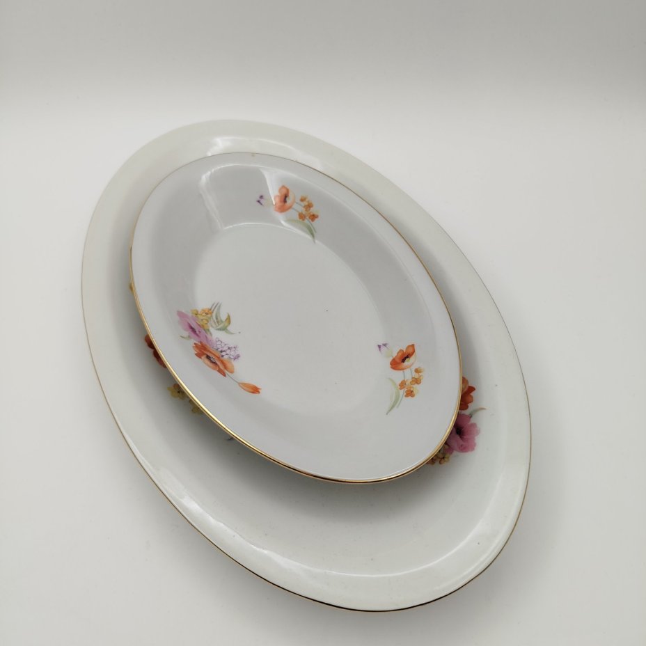 Набор из двух сервировочных блюд овальной формы, фарфор, деколь, золочение, Chodziez, Польша, 1964-1990 гг.