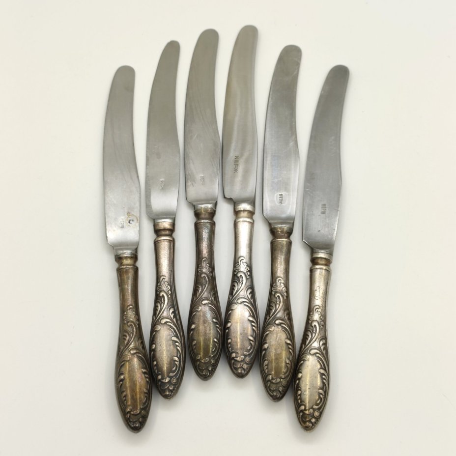 Набор из 6-ти десертных ножей с растительным декором (в подборе), мНЦ (медь-никель-цинк), нержавеющая сталь, Кольчугинский завод цветных металлов, СССР, 1960-1990 гг.