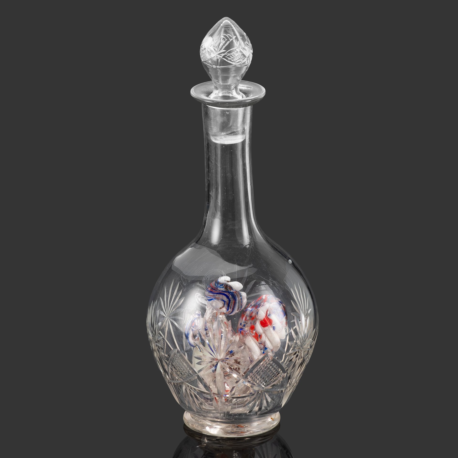 Графин (штоф) "Петух", стекло, резьба, гутная техника, Российская империя, 1900-1915 гг.