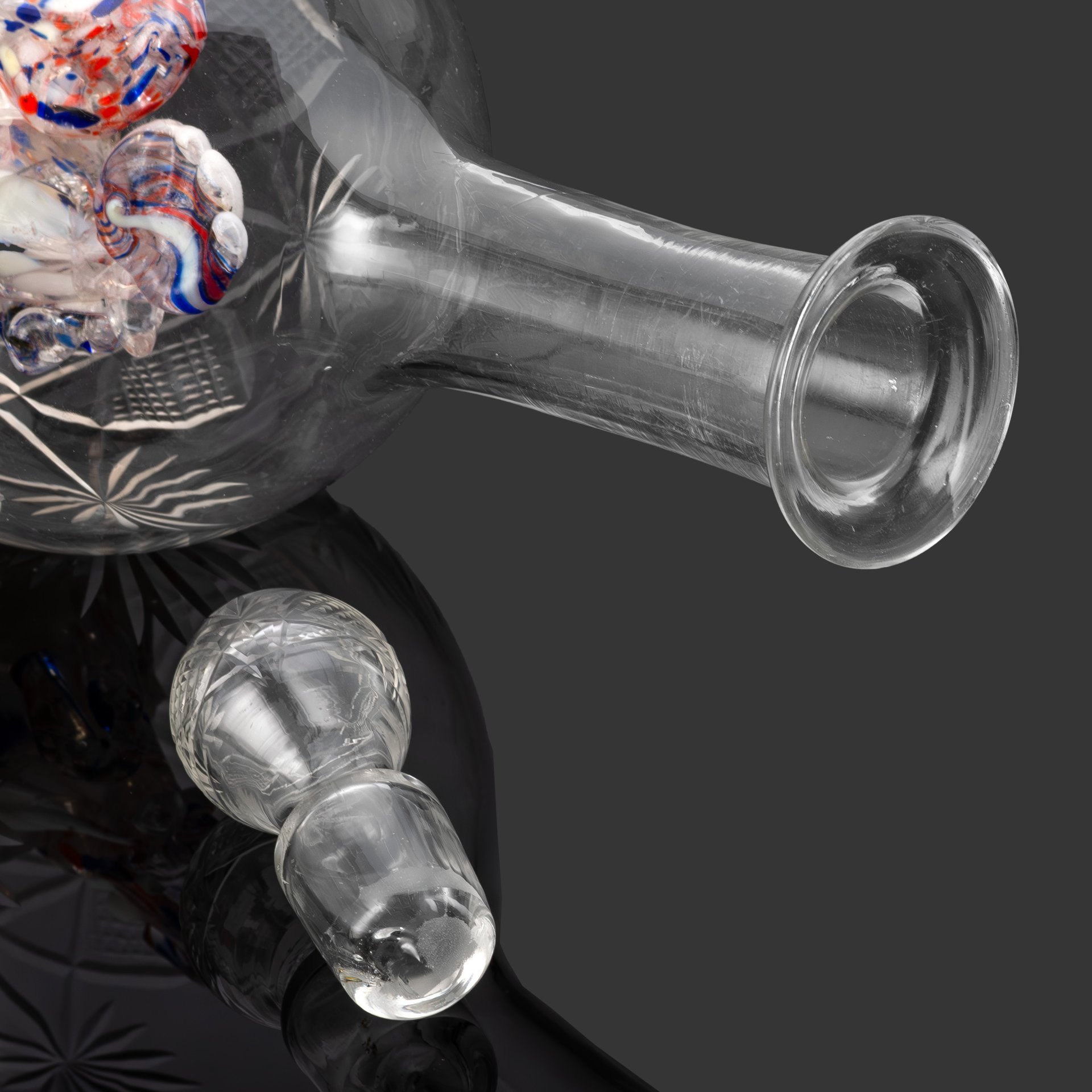 Графин (штоф) "Петух", стекло, резьба, гутная техника, Российская империя, 1900-1915 гг.