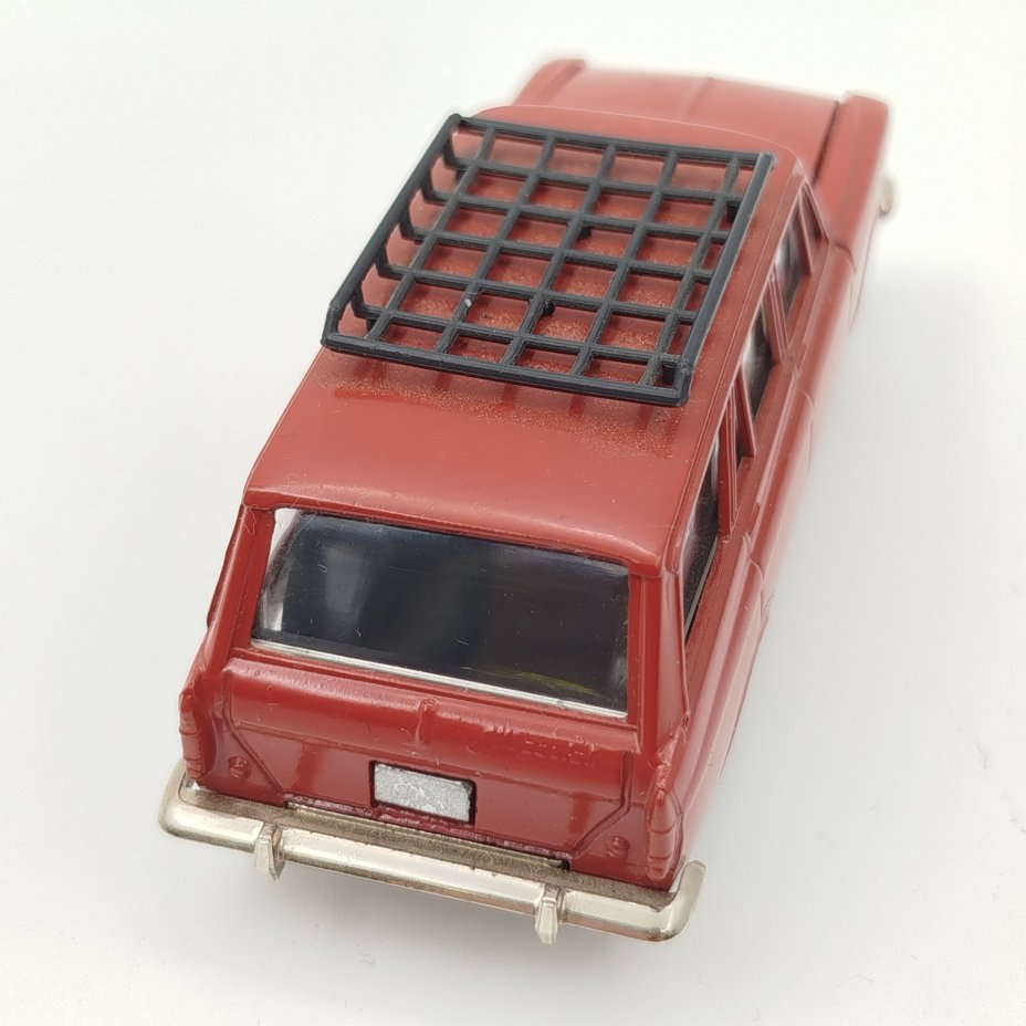 Модель автомобиля "Москвич 426"