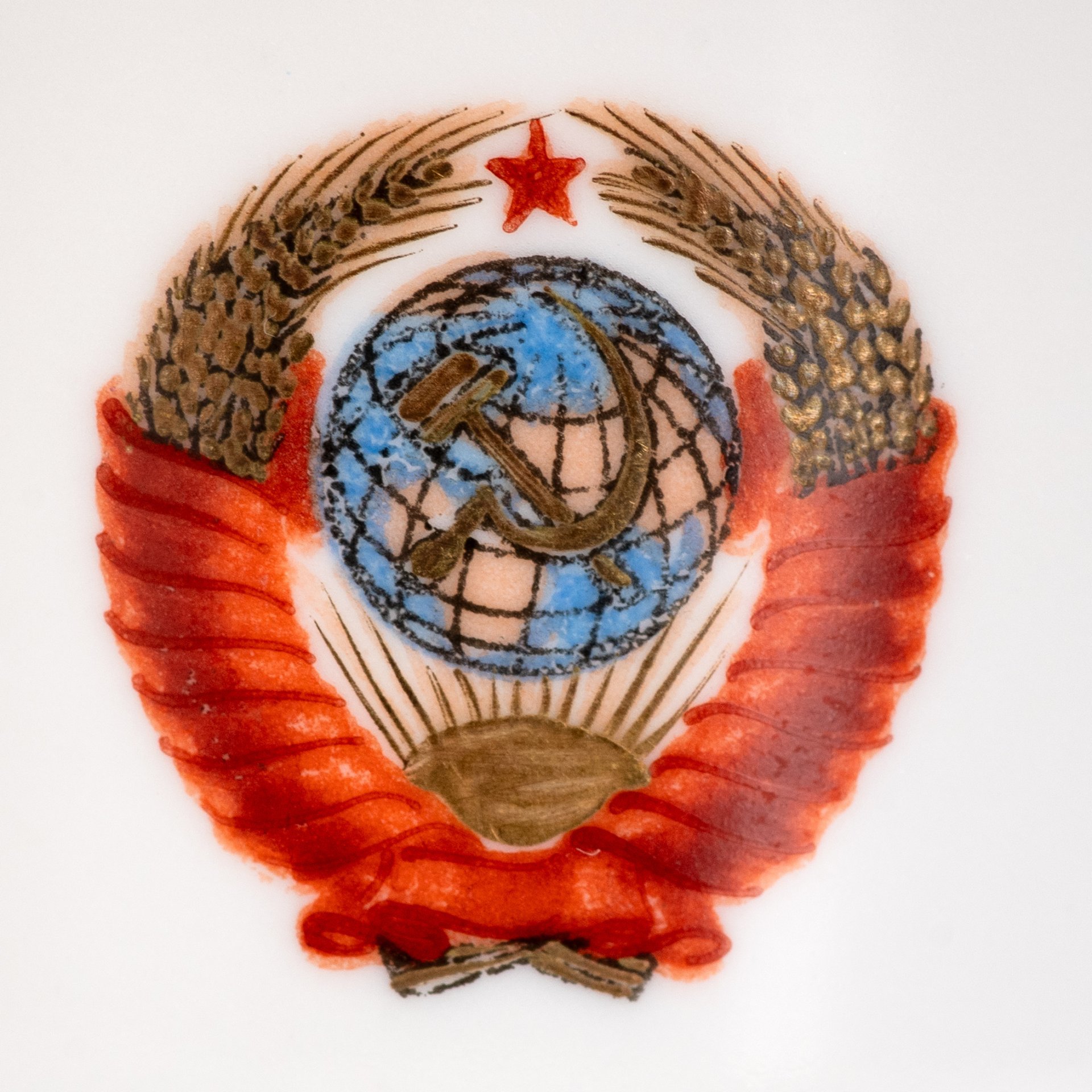 Кофейная пара из Кремлевского сервиза с гербом СССР, фарфор, деколь, золочение, Ленинградский фарфоровый завод (ЛФЗ), СССР, 1960-1980 гг., Ленинградский фарфоровый завод (ЛФЗ)