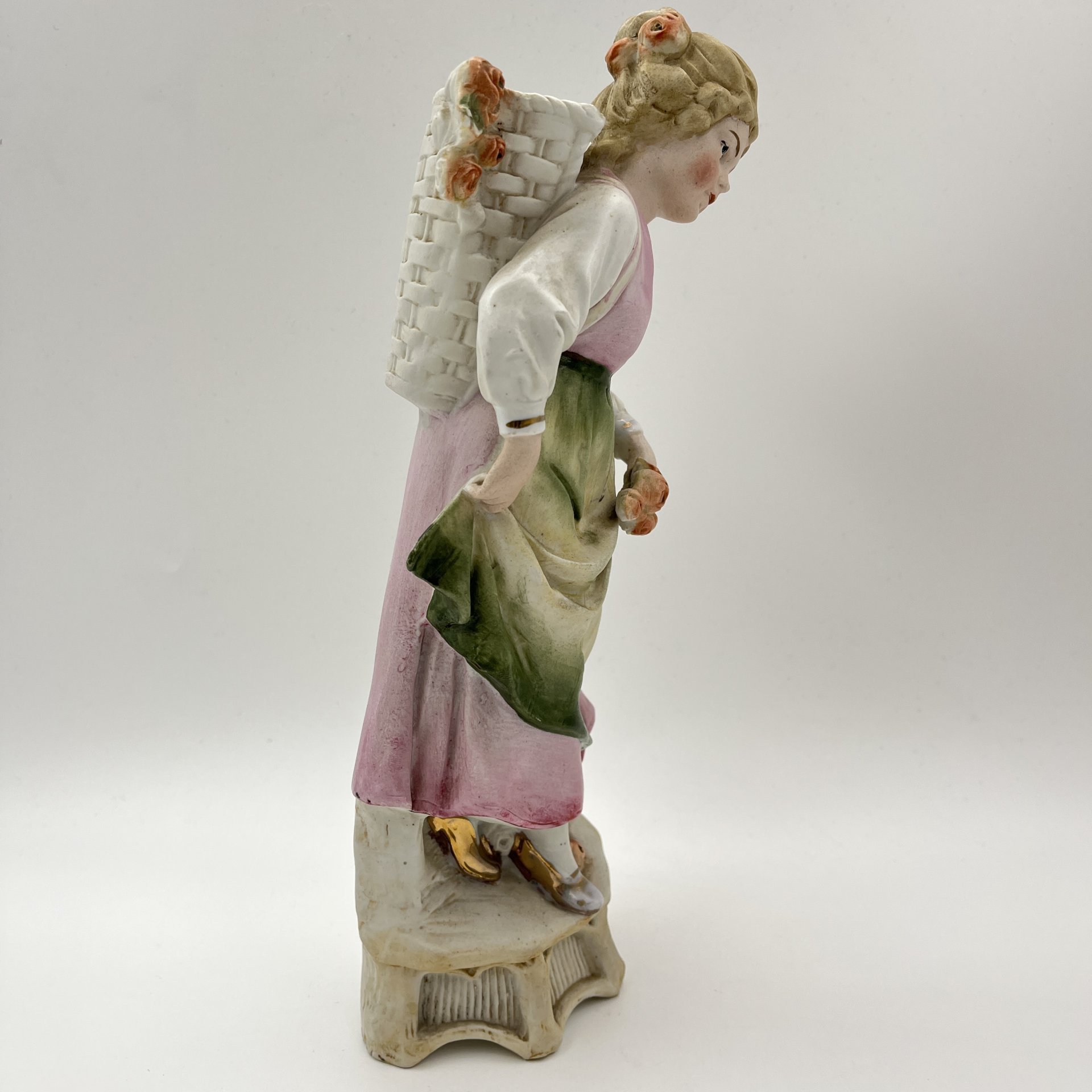 Статуэтка (вазочка) "Цветочница", бисквит, роспись, золочение, Samson, Edmé et Cie, Франция, 1940-1969 гг.