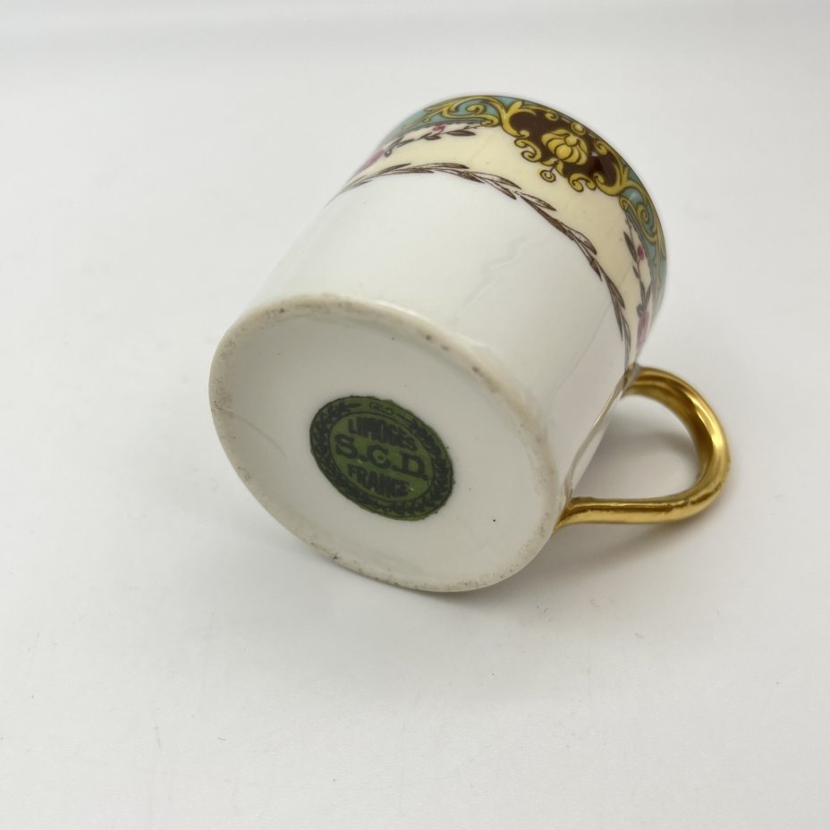 Чашка кофейная, украшенная цветочным декором, форма "Литрон", S.C.D, Limoges