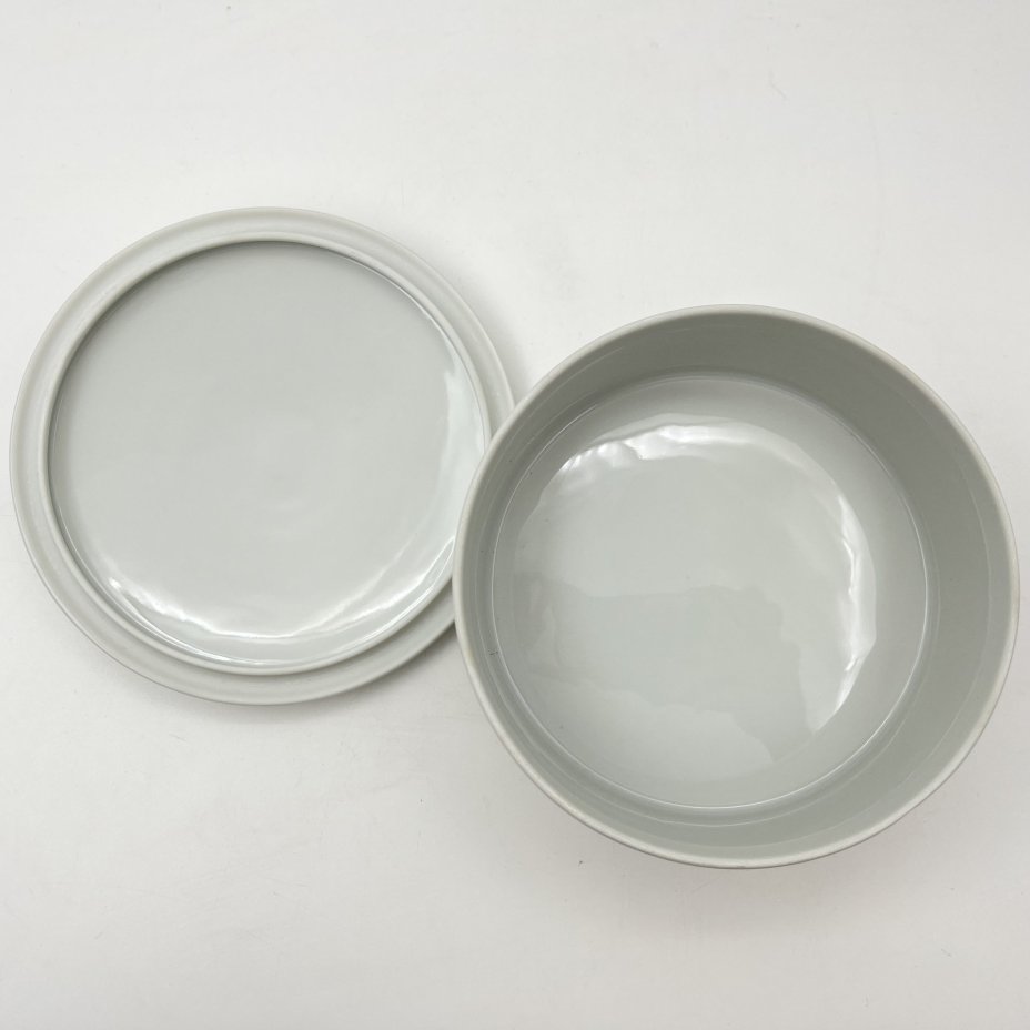 Шкатулка круглой формы, фарфор, Limoges, Франция, 1960-1980 гг.